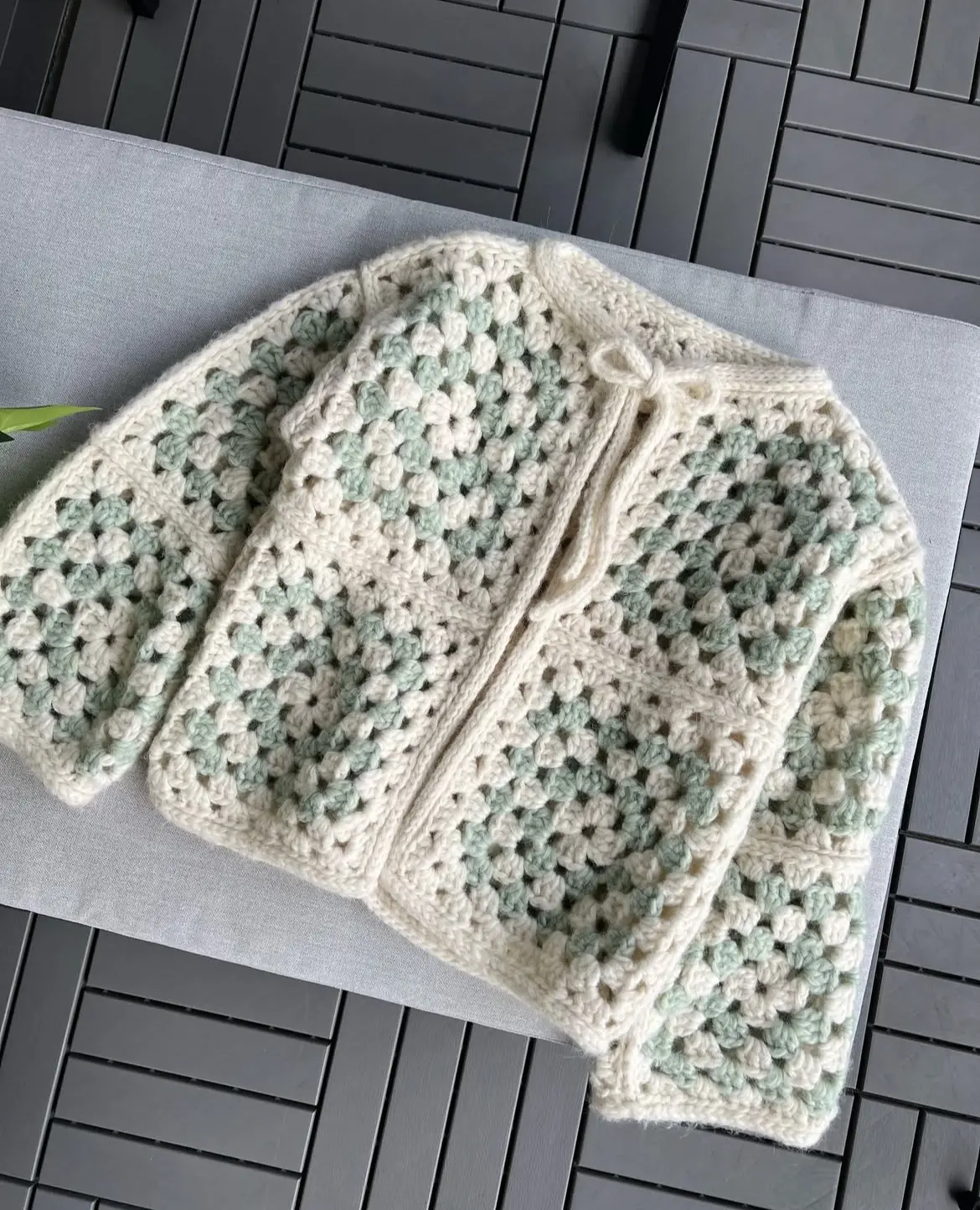 Besta hæklet cardigan