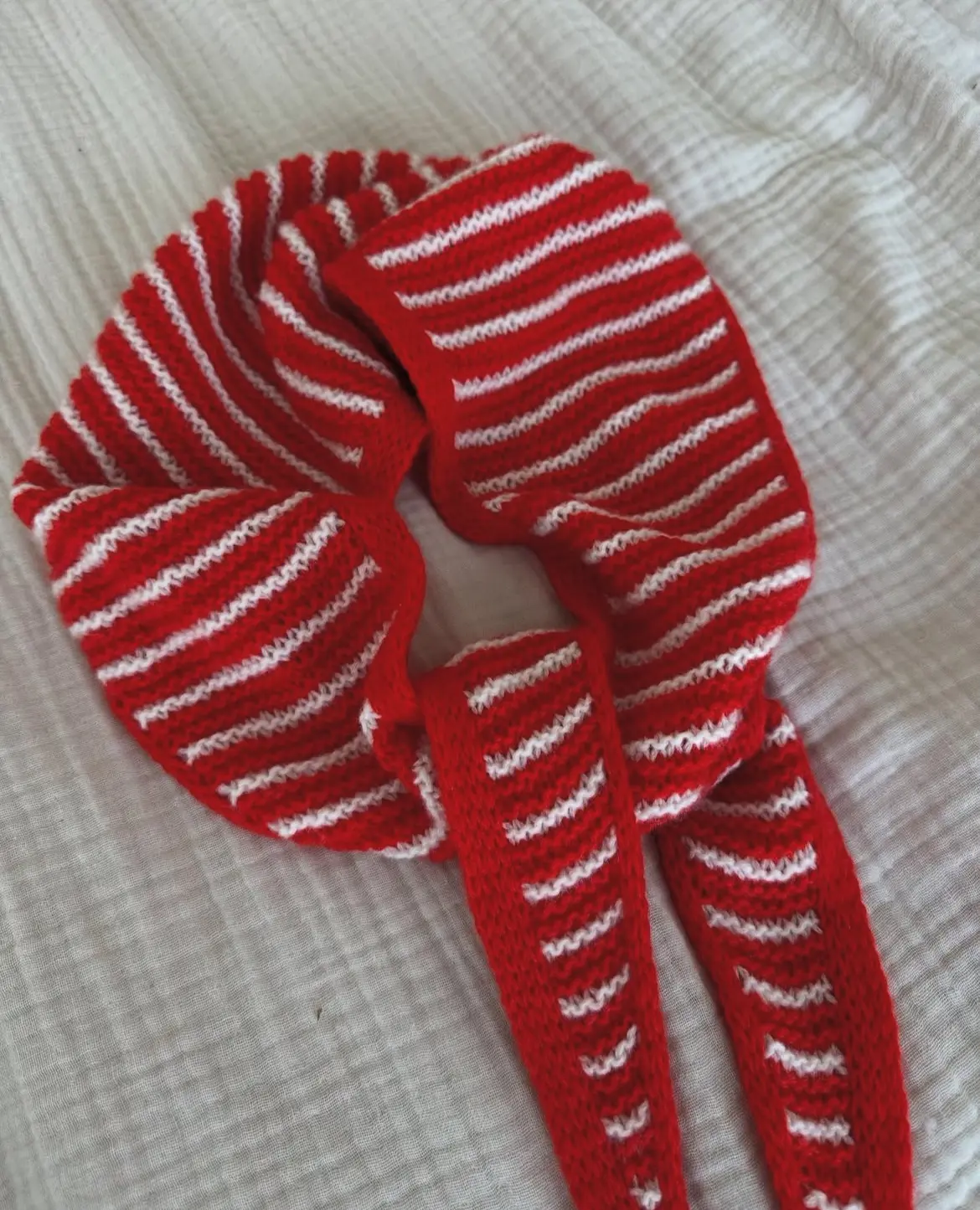 Jacques scarf af Laura Penrose